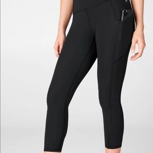 Fabletics Oasis High-Waisted Pocket Capri Leggings